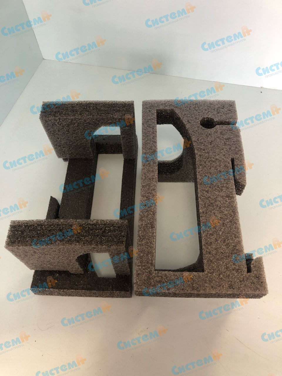 Пенополиэтиленовые вставки для транспортировки серверов